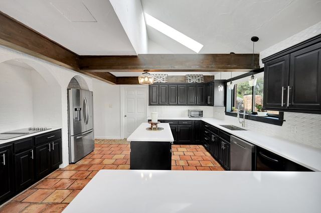 6204 Sequoia Dr, Midland, TX 79707