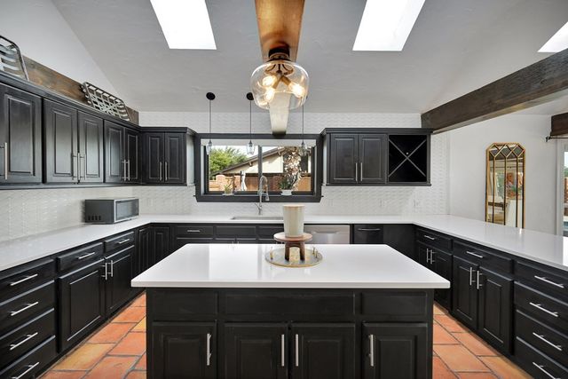 6204 Sequoia Dr, Midland, TX 79707