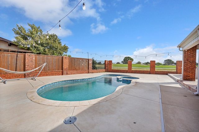 6204 Sequoia Dr, Midland, TX 79707