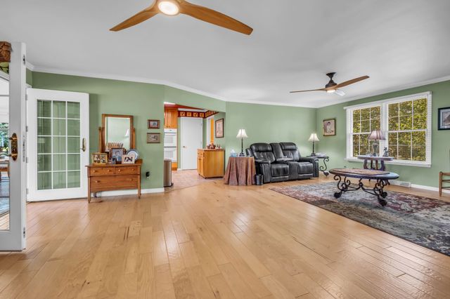 1665 Palmer Rd, Lebanon, TN 37090