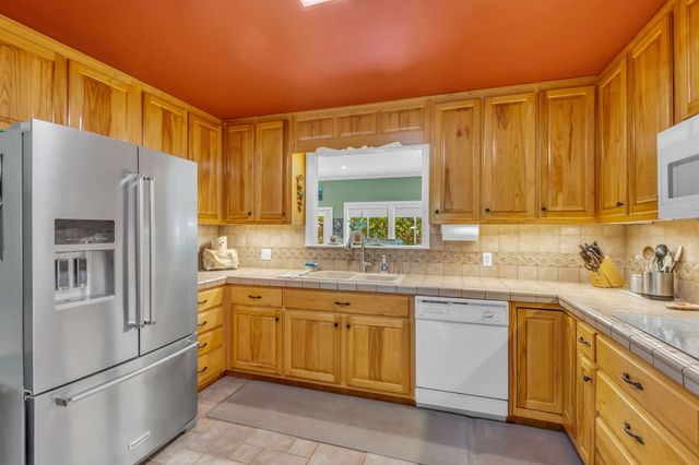 1665 Palmer Rd, Lebanon, TN 37090