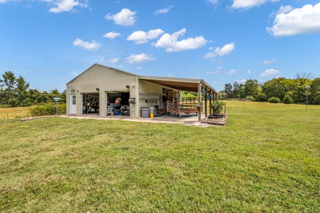 1665 Palmer Rd, Lebanon, TN 37090