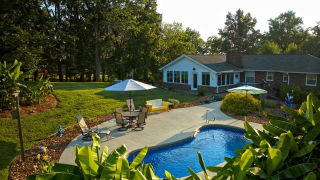 1665 Palmer Rd, Lebanon, TN 37090