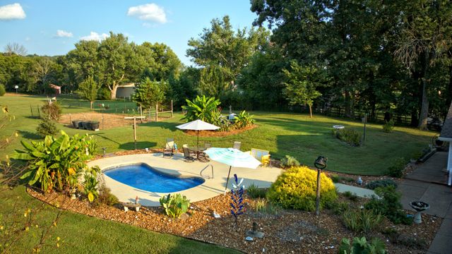 1665 Palmer Rd, Lebanon, TN 37090