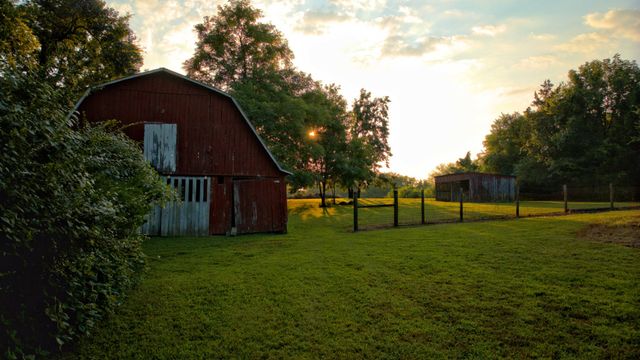 1665 Palmer Rd, Lebanon, TN 37090