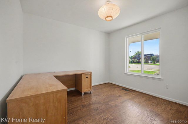 2383 E Maple Road, Troy, MI 48083