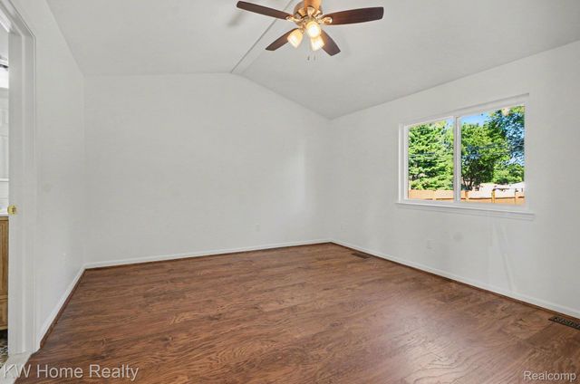2383 E Maple Road, Troy, MI 48083