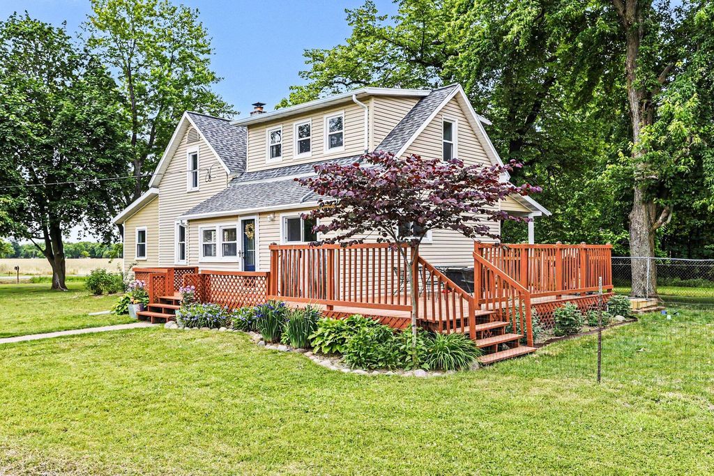 7222 Hollywood Road, Berrien Springs, MI 49103