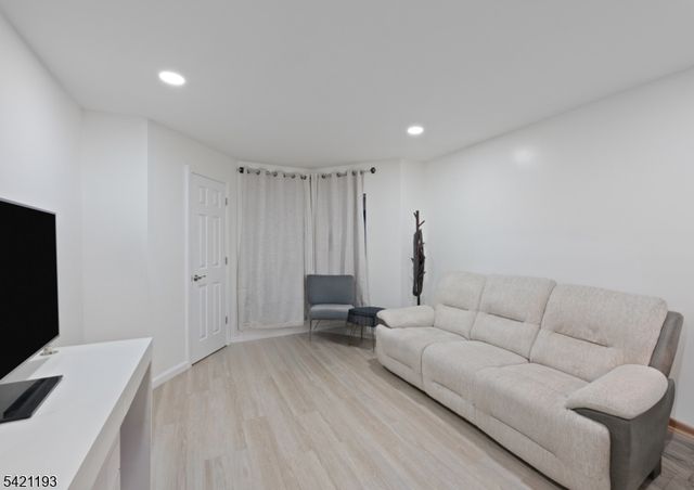 3912 Liberty Ave, North Bergen Twp., NJ 07047