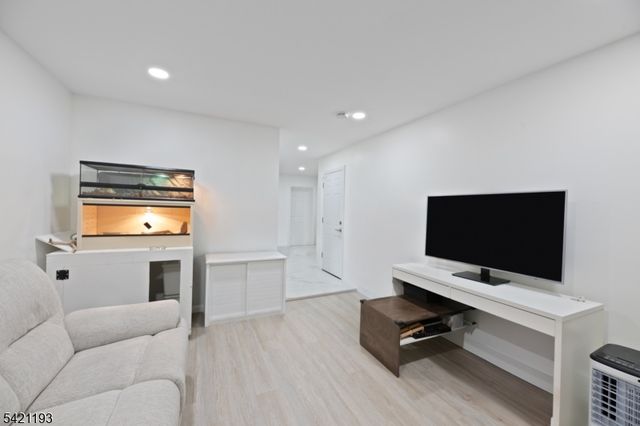 3912 Liberty Ave, North Bergen Twp., NJ 07047