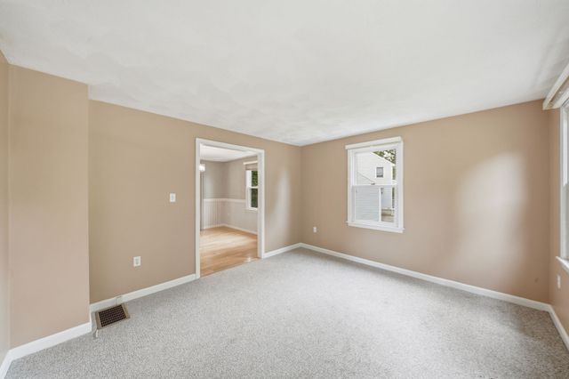 131 Federal St, Wilmington, MA 01887
