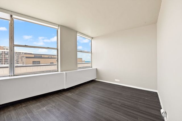 5757 N Sheridan Road 20G, Chicago, IL 60660