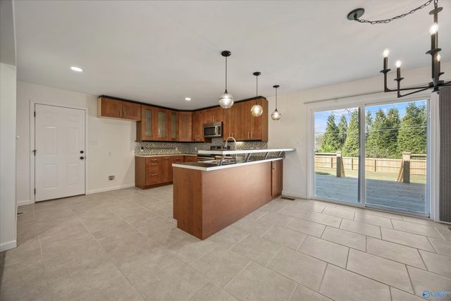 713 Stanhope Drive, Huntsville, AL 35801