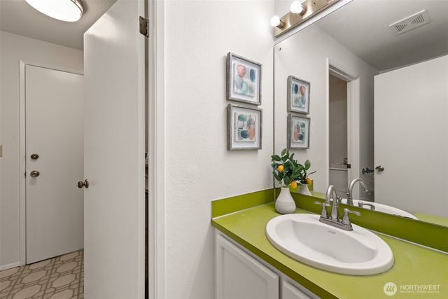 4624 146th Place SE, Bellevue, WA 98006