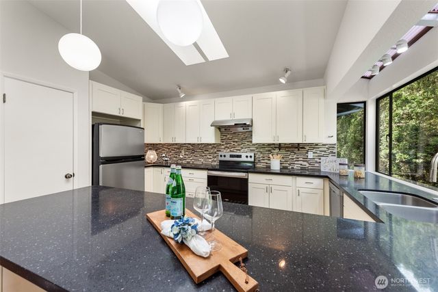 4624 146th Place SE, Bellevue, WA 98006