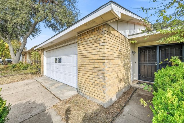 7408 Buttonwood Drive, Fort Worth, TX 76137