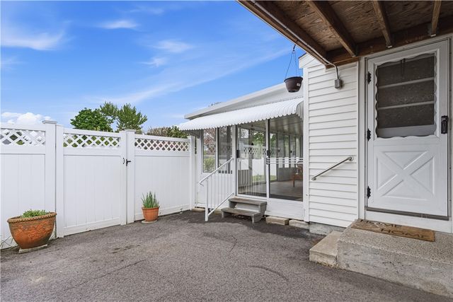 72 Julian Street, Pawtucket, RI 02861