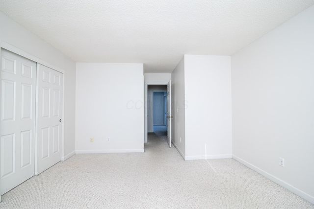 5597 Valencia Park Boulevard, 11E, Hilliard, OH 43026