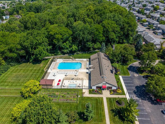5597 Valencia Park Boulevard, 11E, Hilliard, OH 43026