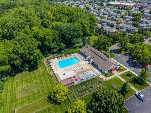 5597 Valencia Park Boulevard, 11E, Hilliard, OH 43026