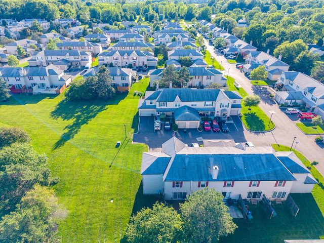 5597 Valencia Park Boulevard, 11E, Hilliard, OH 43026
