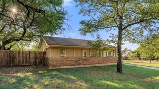 848 Pecan LN, Cottonwood Shores, TX 78657