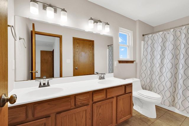7809 E Wind Lake ROAD, Waterford, WI 53185