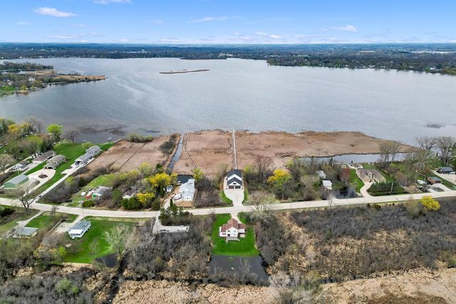 7809 E Wind Lake ROAD, Waterford, WI 53185