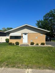 14423 Tripp Avenue, Midlothian, IL 60445