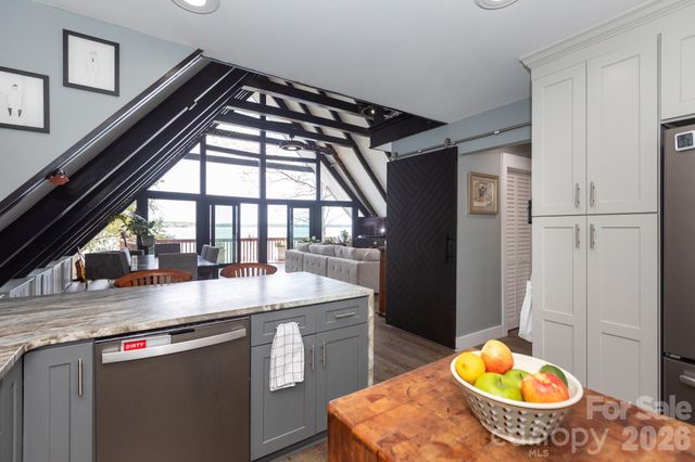 211 Fannie Creek Lane, Sneads Ferry, NC 28460