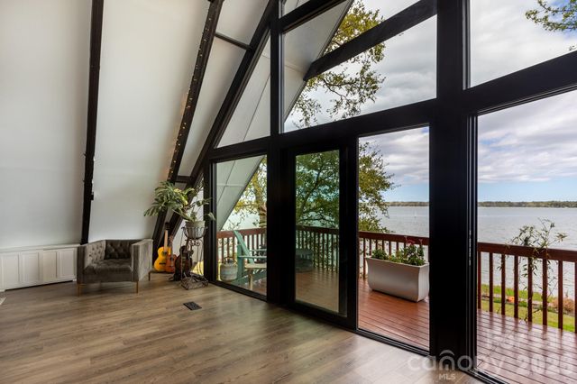 211 Fannie Creek Lane, Sneads Ferry, NC 28460