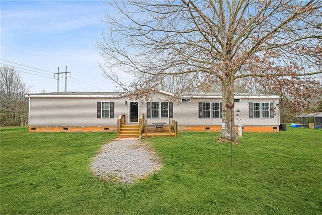 152 Duck Pond Road, Roopville, GA 30170