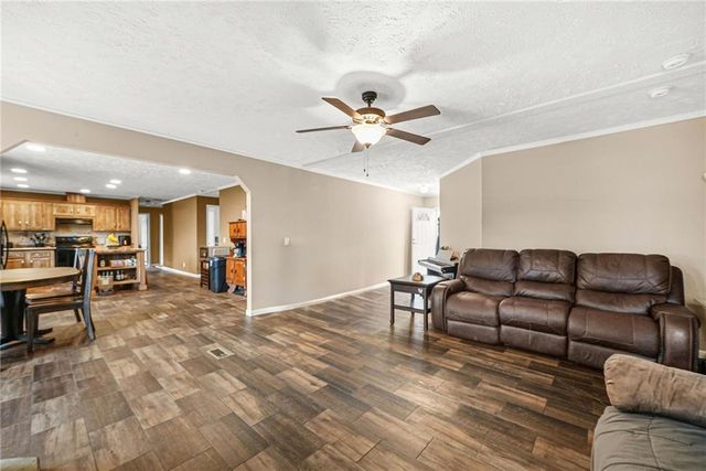 152 Duck Pond Road, Roopville, GA 30170