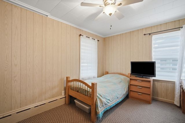 96 Stewart St, Chicopee, MA 01020