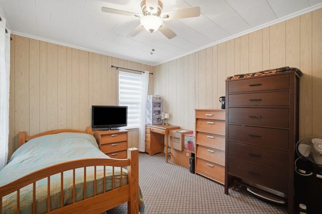 96 Stewart St, Chicopee, MA 01020
