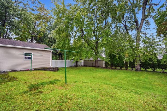 96 Stewart St, Chicopee, MA 01020