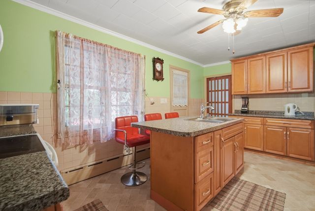 96 Stewart St, Chicopee, MA 01020