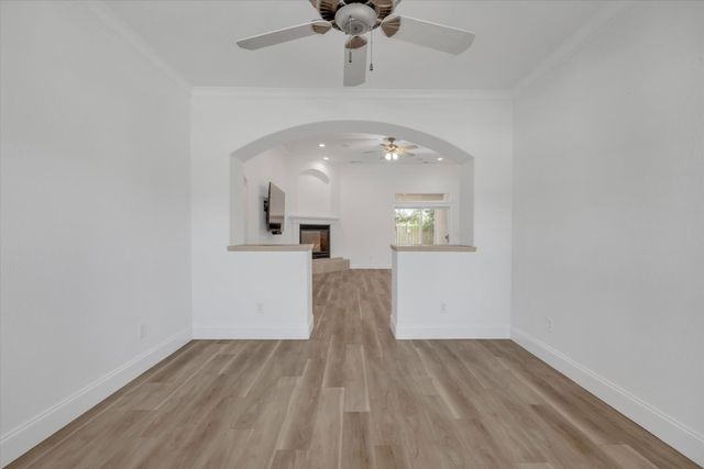 2424 Thaddeous Dr, Escalon, CA 95320