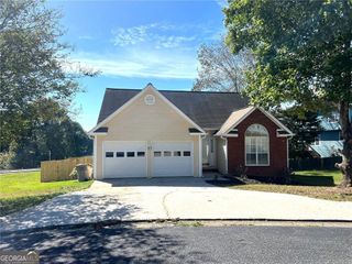 1124 E Briar Gate Court, Riverdale, GA 30296