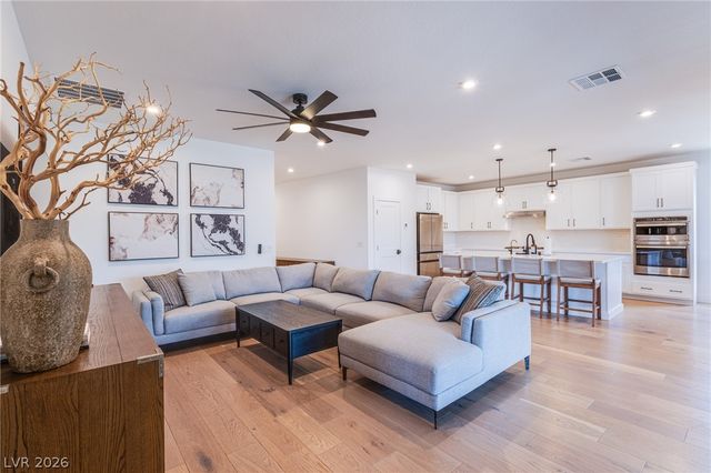 4228 Orchard Run Avenue, Las Vegas, NV 89141