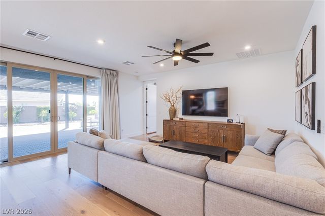 4228 Orchard Run Avenue, Las Vegas, NV 89141