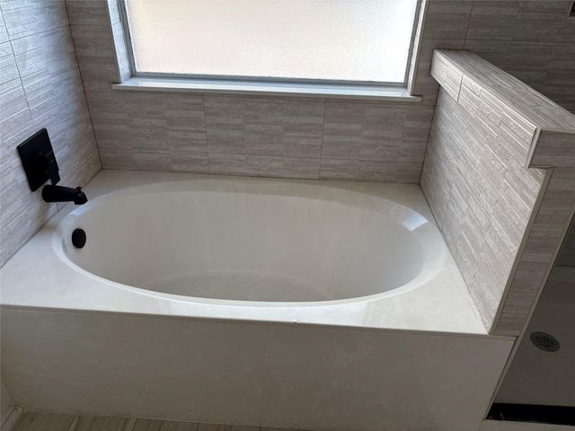 208 Gila Cliff DR, Pflugerville, TX 78660