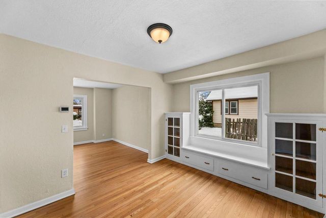 2155 S 89th STREET, West Allis, WI 53227