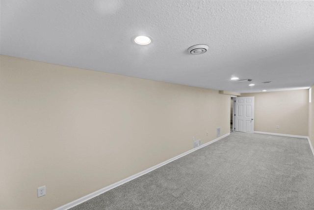 2155 S 89th STREET, West Allis, WI 53227