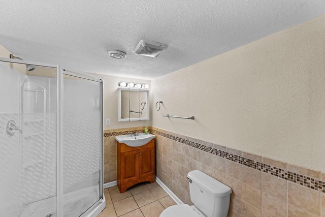 2155 S 89th STREET, West Allis, WI 53227