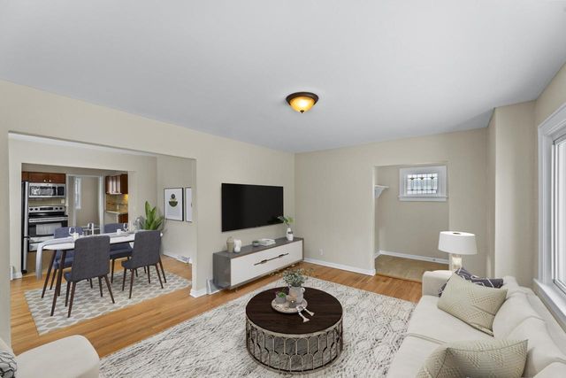 2155 S 89th STREET, West Allis, WI 53227