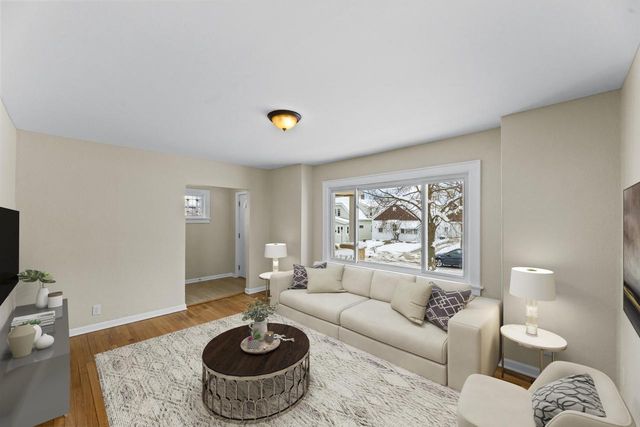 2155 S 89th STREET, West Allis, WI 53227