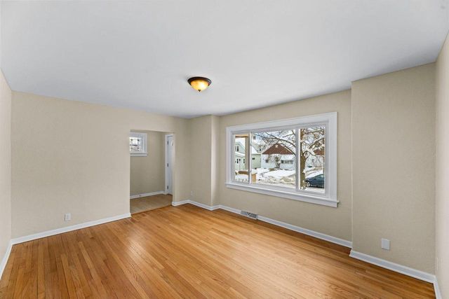 2155 S 89th STREET, West Allis, WI 53227