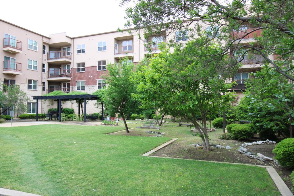 1100 W Trinity Mills Road 3035, Carrollton, TX 75006