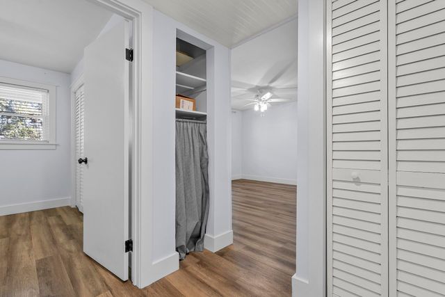 404 Saint Charles Court Court, Charleston, SC 29407